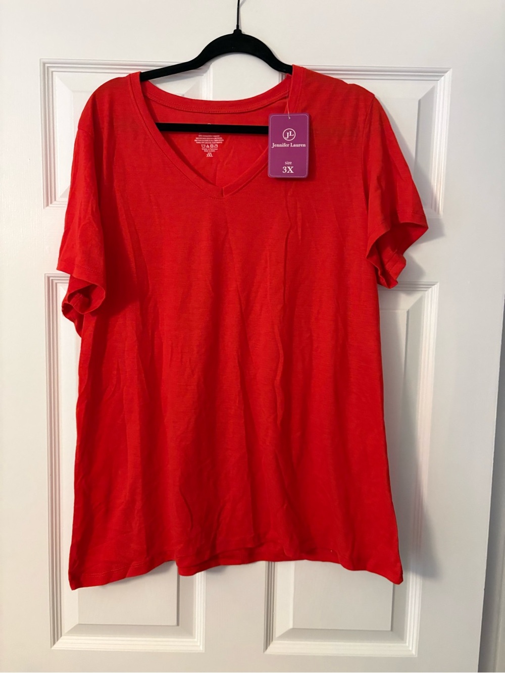Jennifer Lauren Women's V-Neck Short Sleeve Tee - Red